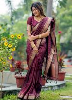 Banarasi Silk Magenta Party Wear Weaving Saree